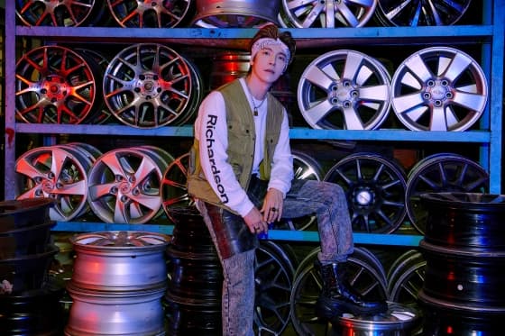 슈주-D&E 동해 컴백 티저..힙한 분위기+그윽한 눈빛