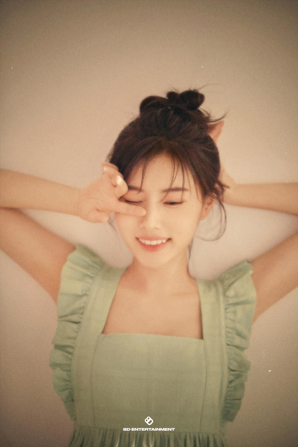 아이즈원 강혜원, 데뷔 첫 포토북 'Beauty Cut' "새로운 출발"