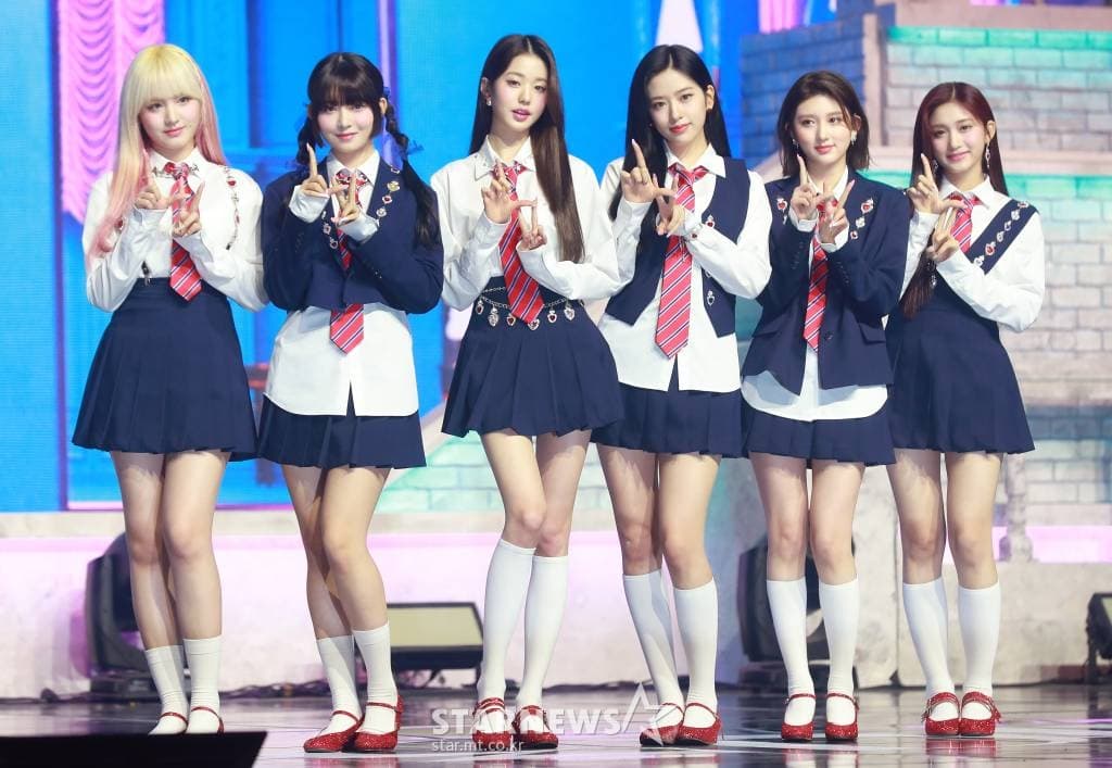 아이브, 4세대 최초 음원차트 월간 1위..식지 않는 음원 파워[★FOCUS]
