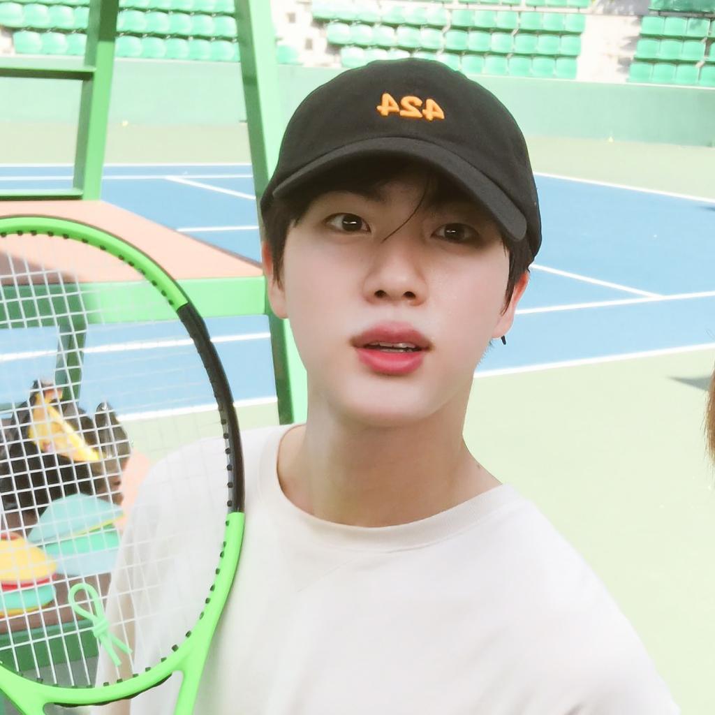 방탄소년단 진, 미모만큼 빛나는 '만능 스포츠맨'