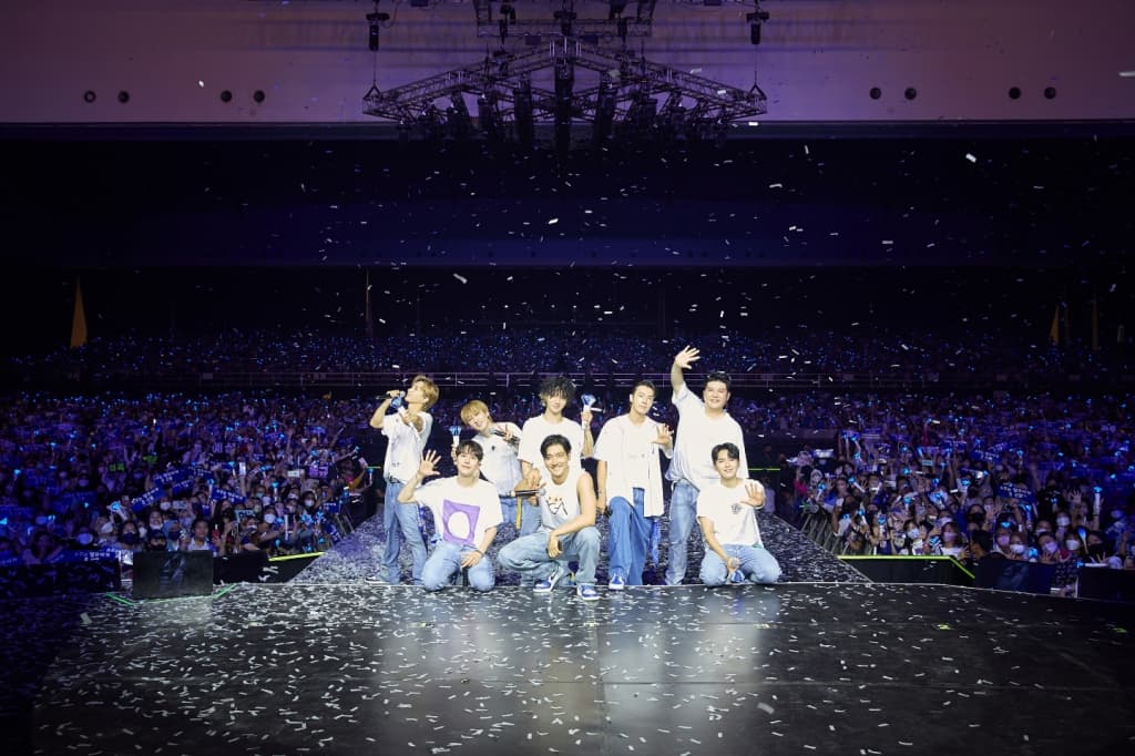 슈퍼주니어, 자카르타 콘서트 성황 "기다려준 E.L.F. 기뻐"