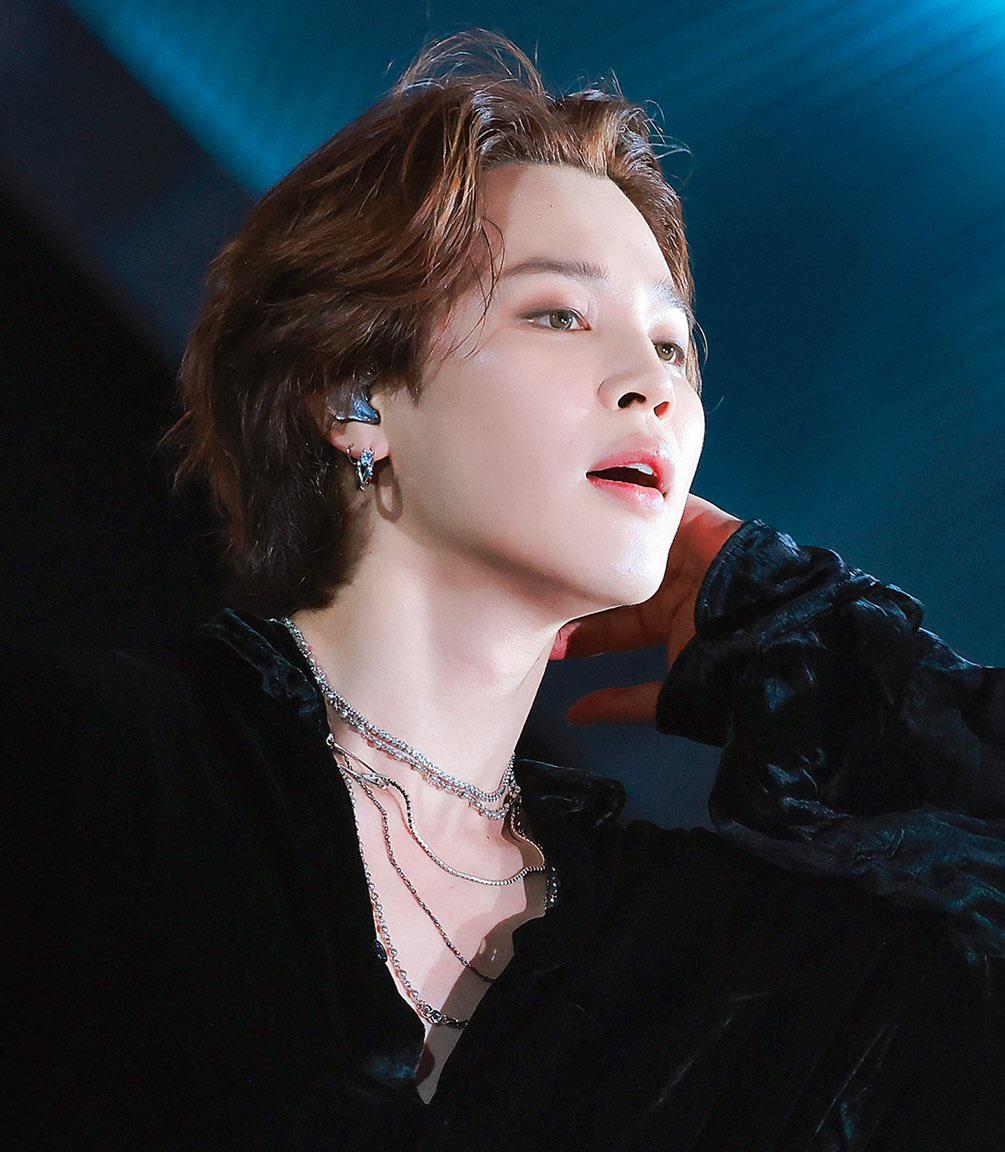'무대 제왕' 방탄소년단 지민, 5만 관객 홀린 '부산의 왕자'.."Welcome To My City!"