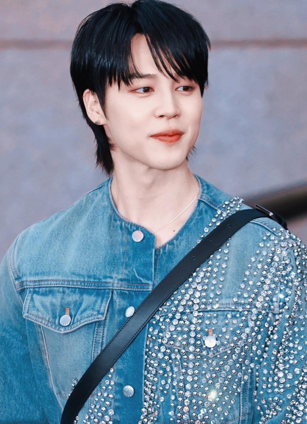 방탄소년단 지민, 내돈내산 아이템 뭐길래..美언론도 주목