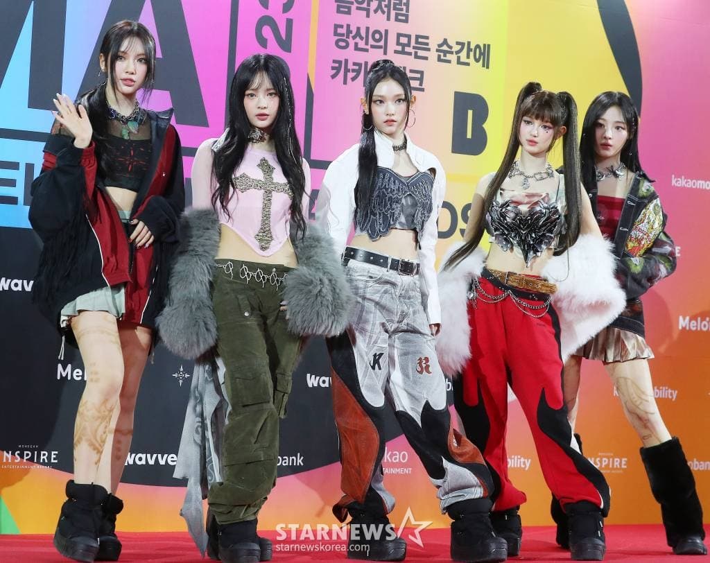 '데뷔 1년 4개월' 뉴진스, 대상만 2개..'마마 설움' 벗고 'MMA2023' 5관왕[★FOCUS]