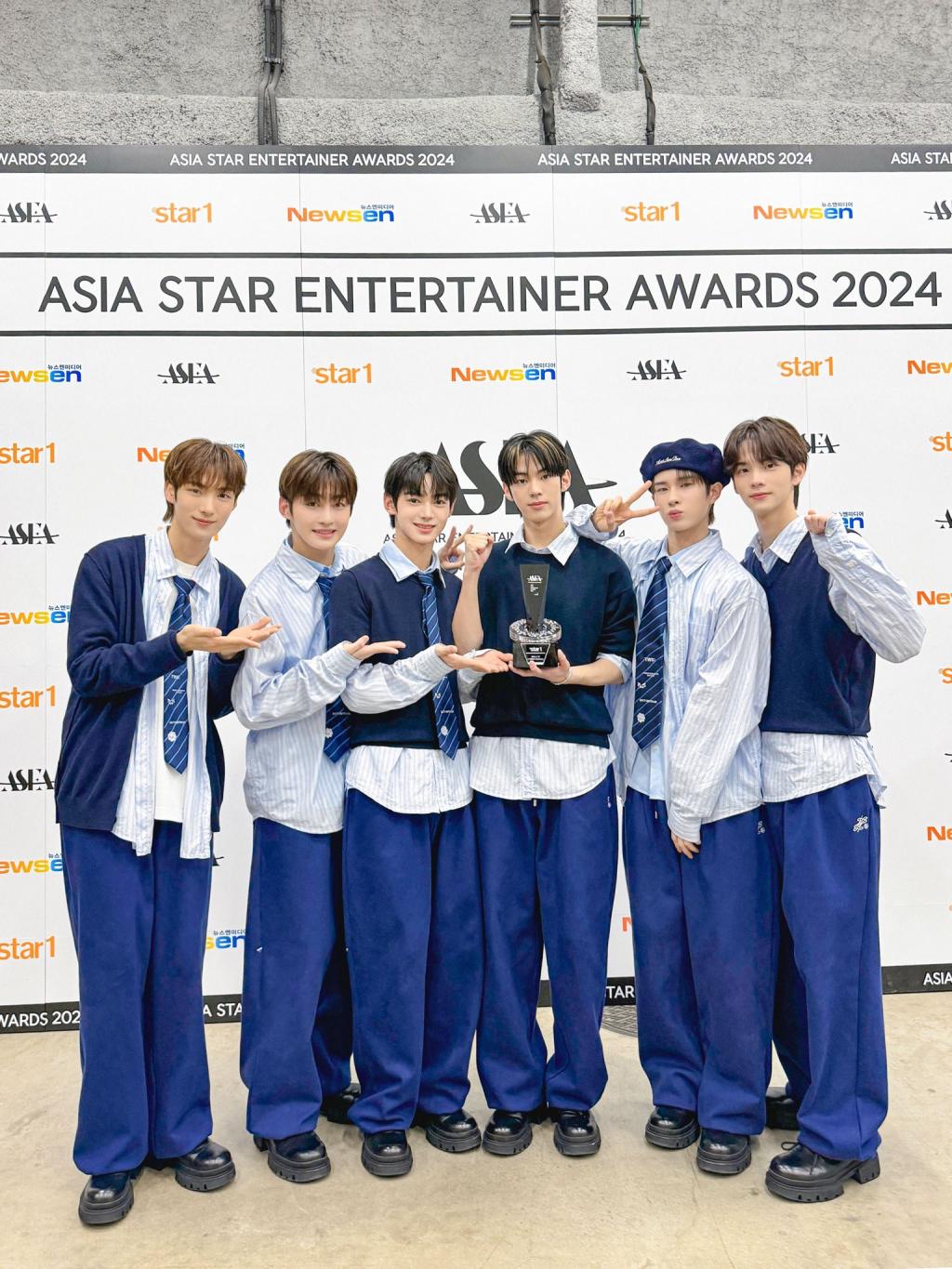 TWS, 데뷔 3개월 만에 신인상 수상..올해 최고 신인 입증