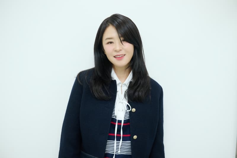 최강희, 데뷔 30년만 첫 예능 고정..'영화가 좋다' MC 확정 [공식]