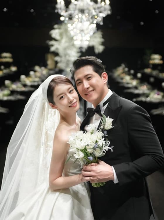 "황재균·지연, 이혼 조정신청서 제출"..결혼 2년 만 파경