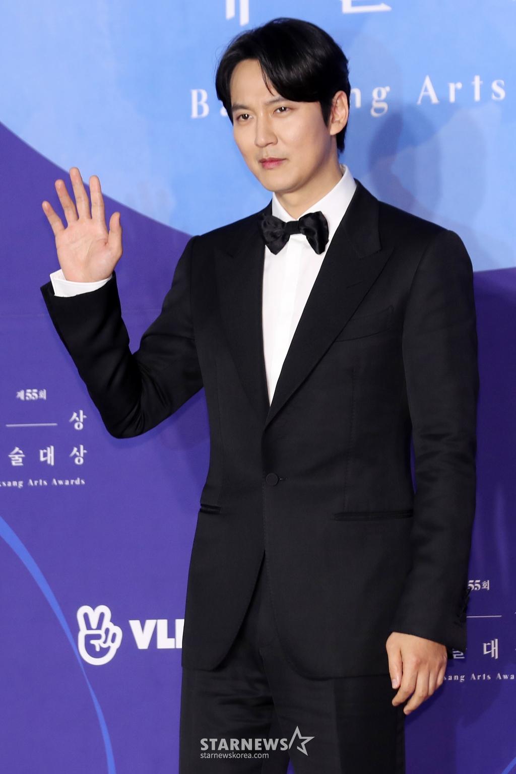 '열혈사제2' 김해일 컴백..김남길, 스타랭킹 男 배우 3위