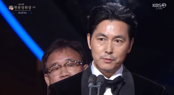 '청룡' 정우성, 혼외자 논란 정면돌파 "모든 질책 안고 간다..父책임 끝까지"[스타이슈]