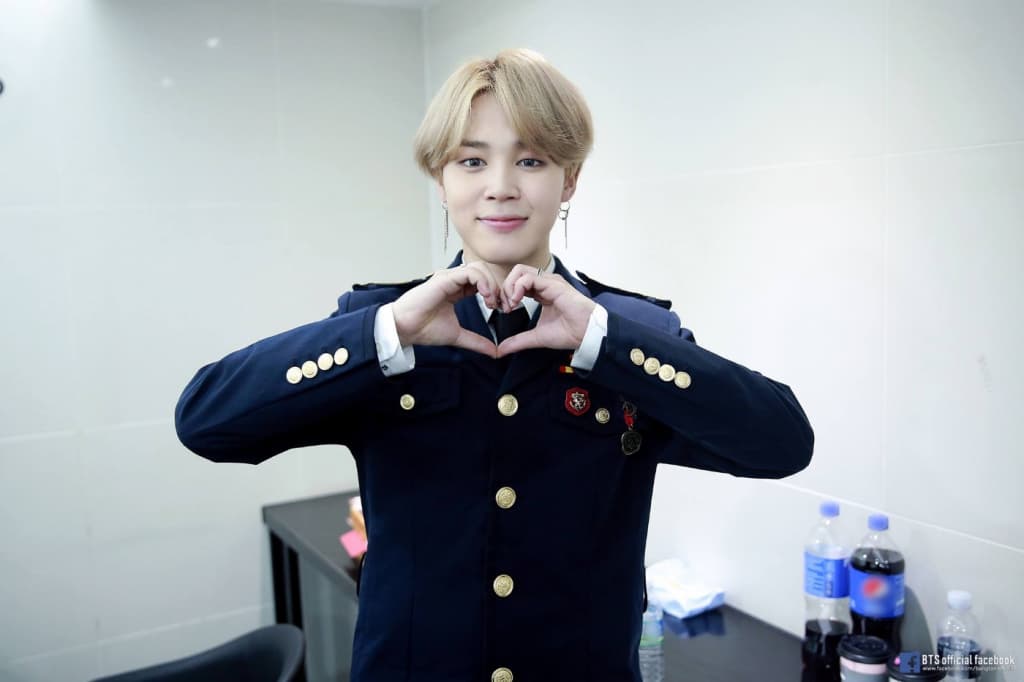 방탄소년단 지민, 군백기에도 글로벌 맹활약..전 세계 팬들 축하 물결