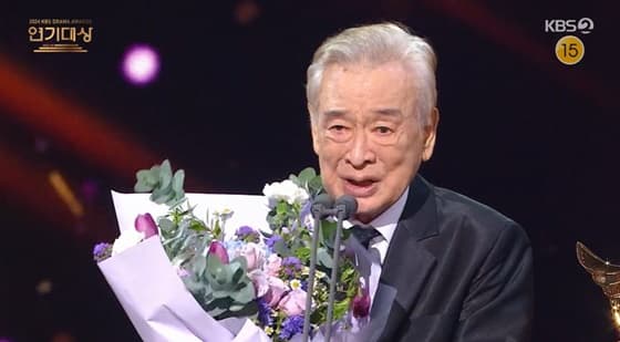 이순재 "시청자분들, 평생 동안 신세 많이 졌습니다"..눈물바다 만든 '89세 대상' [★밤TView]
