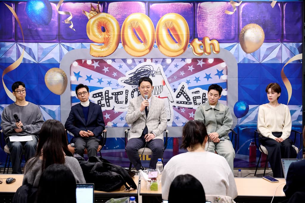 "장도연 좋다♥는 손석구 나와달라"..'라스' 900회 비결? 김구라, 유재석·강호동과 다른 '날것 토크쇼'[종합]