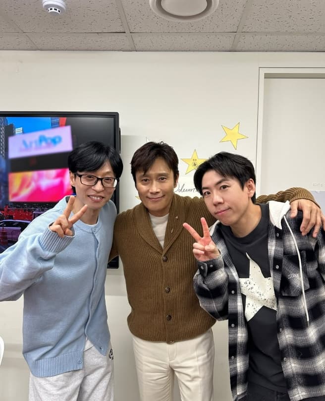 '완벽' 이병헌 옆에 서니..유재석도 '밀랍인형'