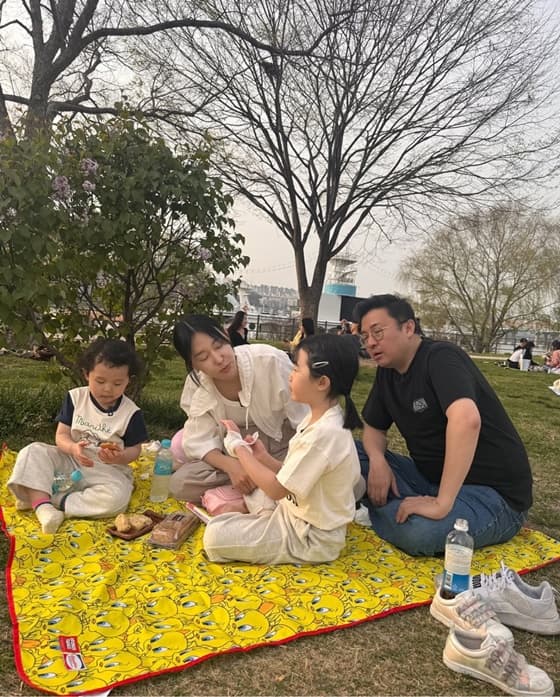 이지혜, 좌충우돌 한강 나들이 "초등학교 적응하는 첫째 위해"