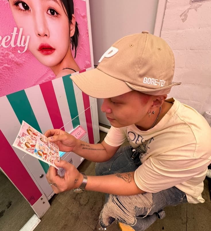 용준형, '정준영 해명→결혼' 후 첫 SNS 피드..♥현아와 스티커사진 찍고 '흐뭇'