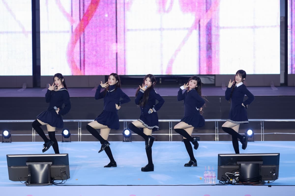 아일릿, 예빛섬을 마법행성으로 만들었다..'글릿'과 특별한 무대