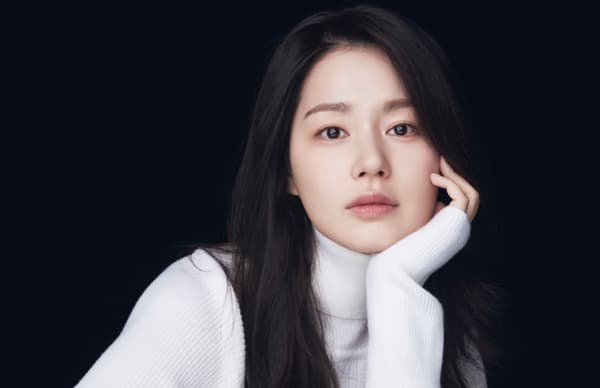 김주현, 토탈셋 전속계약