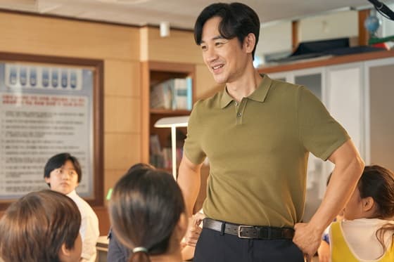 '사생활 논란' 엄태웅, 초등학교 선생님 됐다 [마지막 숙제]