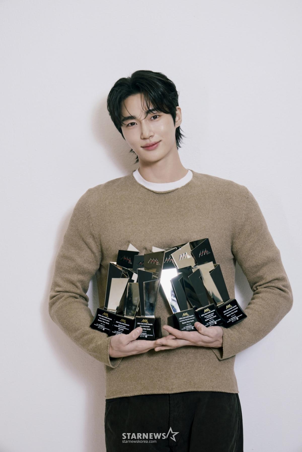 '변함 없이, 우월한' 변우석..스타랭킹 男배우 '3위'
