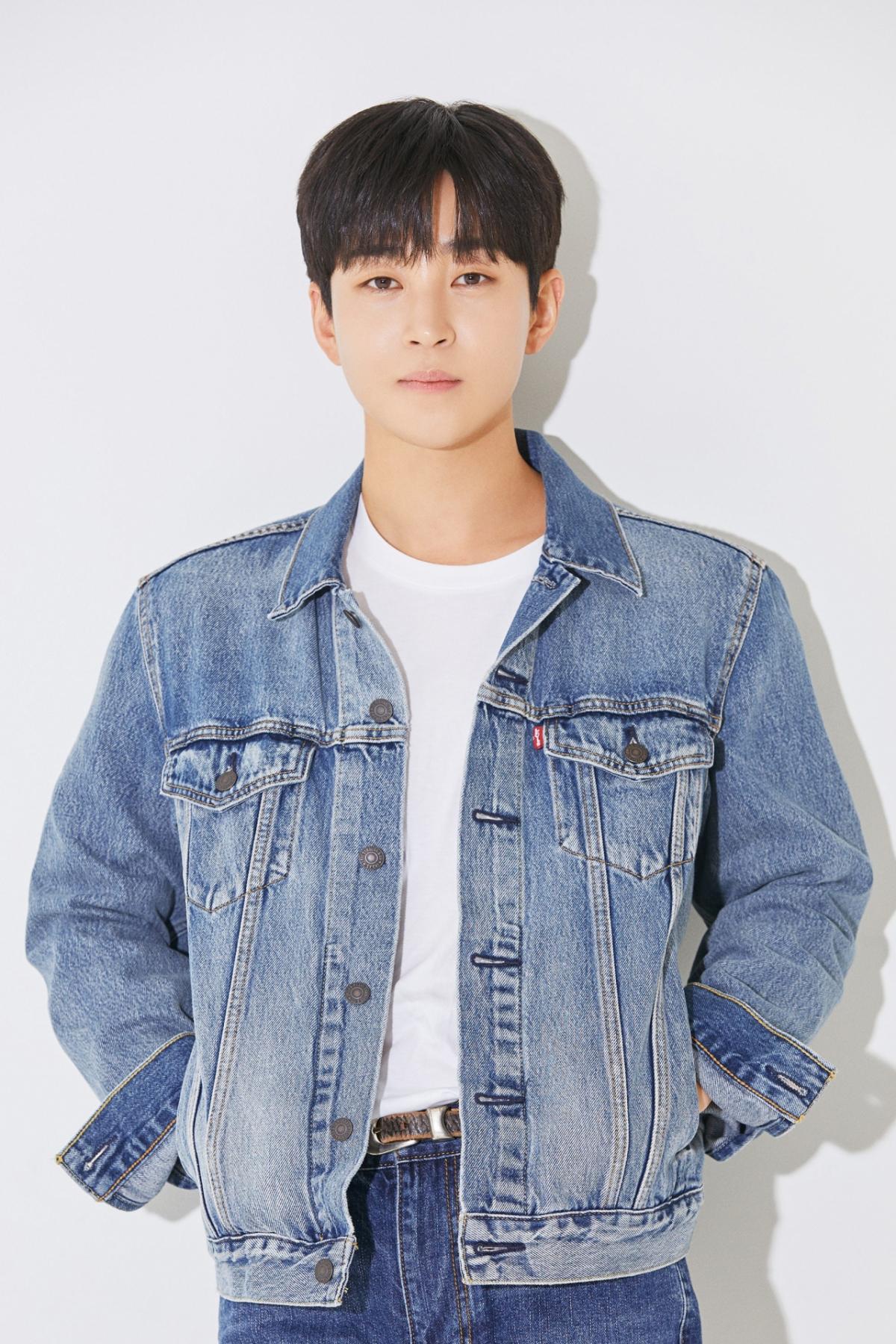 '연예인 돈 개념 일침' 딘딘, 유튜브 채널 재론칭..오늘(8일) '제철임철' 첫 라이브[공식]