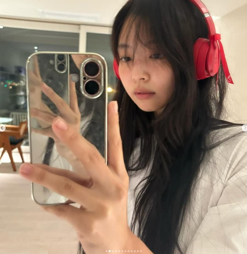 사진=제니 SNS