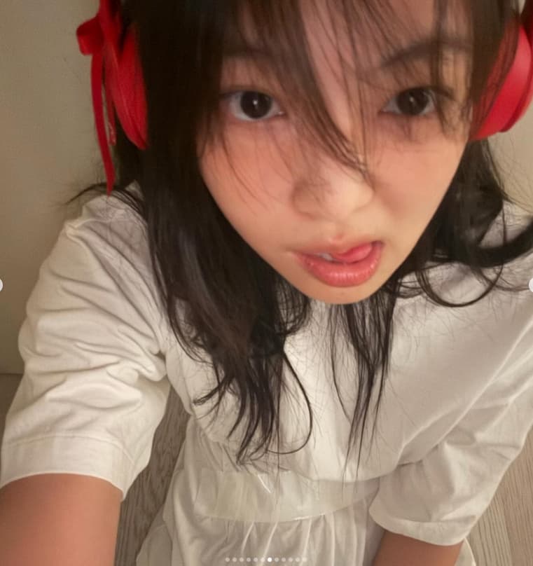 사진=제니 SNS
