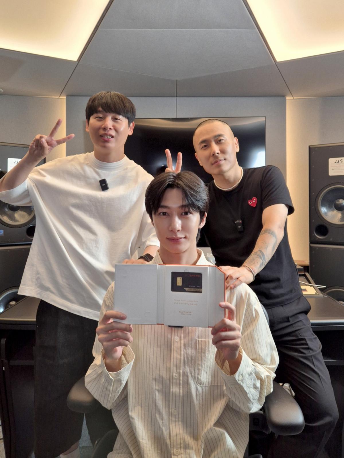 "내 동생 미쳤다"..몬스타엑스 형원, 라도도 반한 美친 매력