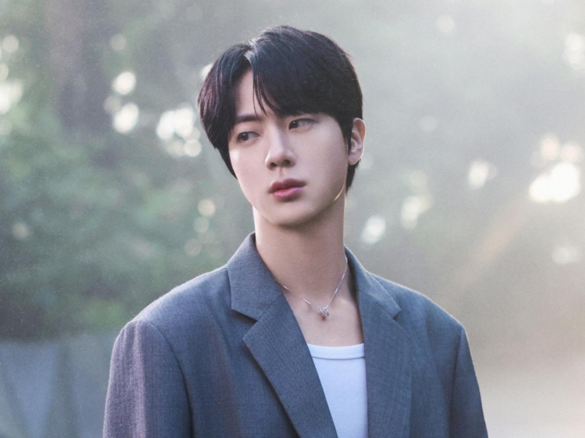'눈빛 하나로 시선 압도' 방탄소년단 진, 드라마 주연으로 가장 보고 싶은 스타 1위