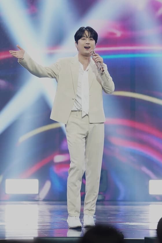 '아는 형님' 500회 특집..이찬원, 깜짝 등장 '환호'