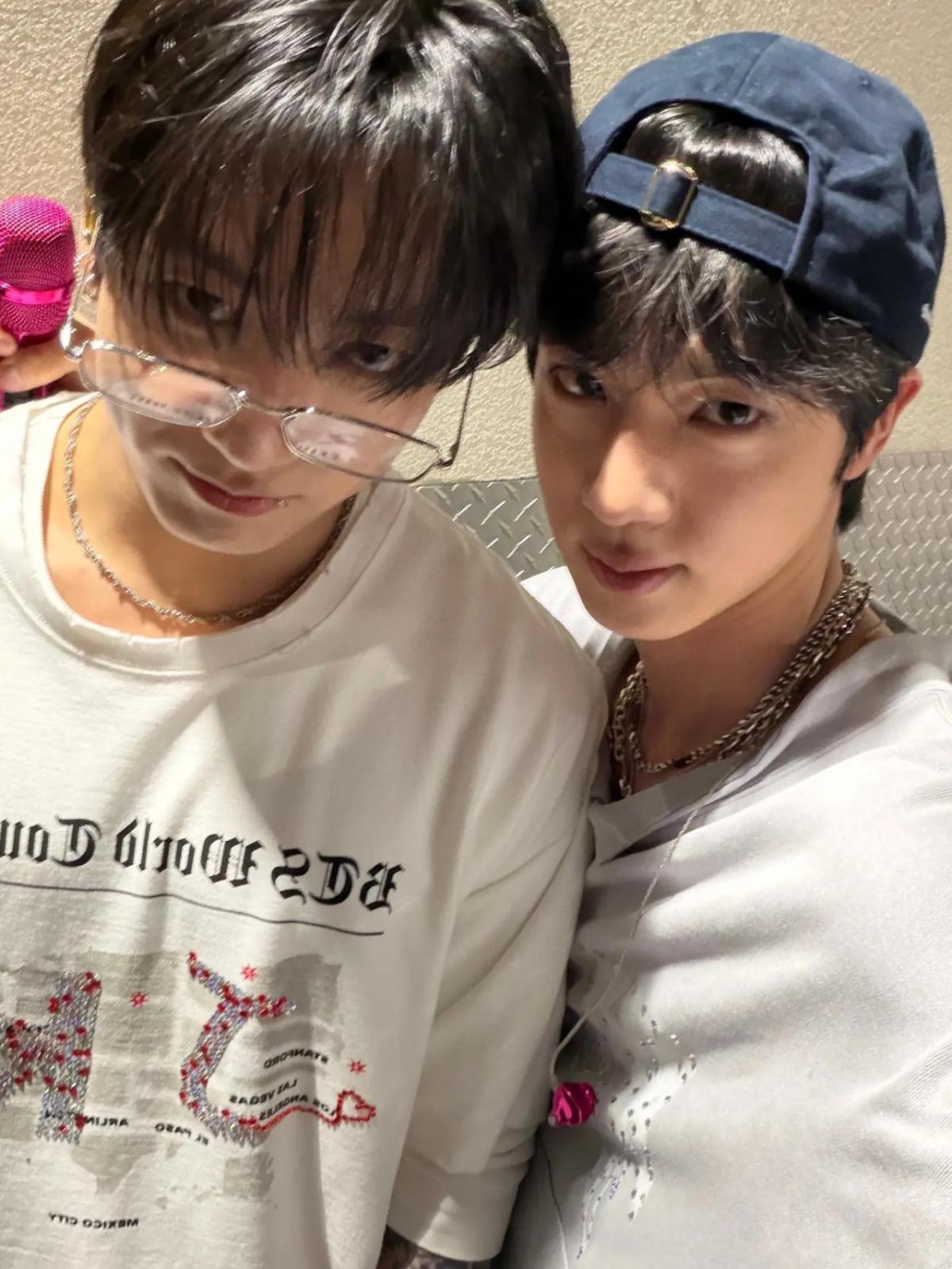 "Happy birthday bro" '다정둥이' 방탄소년단 진, 정국 생일 축하 훈훈 투샷