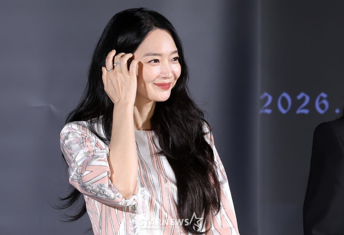 배우 신민아가 서울 용산구 CGV아이파크몰에서 진행됐던 영화 '눈동자' 제작보고회에 참석하고 있다. /2026.05.26 /사진=김휘선 hwijpg@