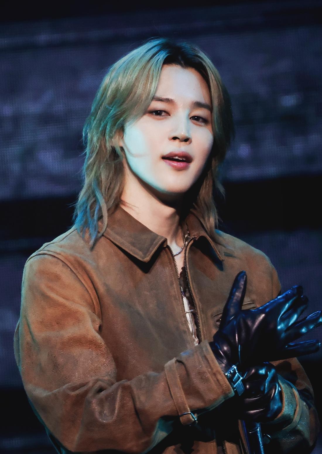 'JIMIN OUR HAPPINESS' 방탄소년단 지민 생일 맞아 일본 전역 '지민 랜드' 大축하