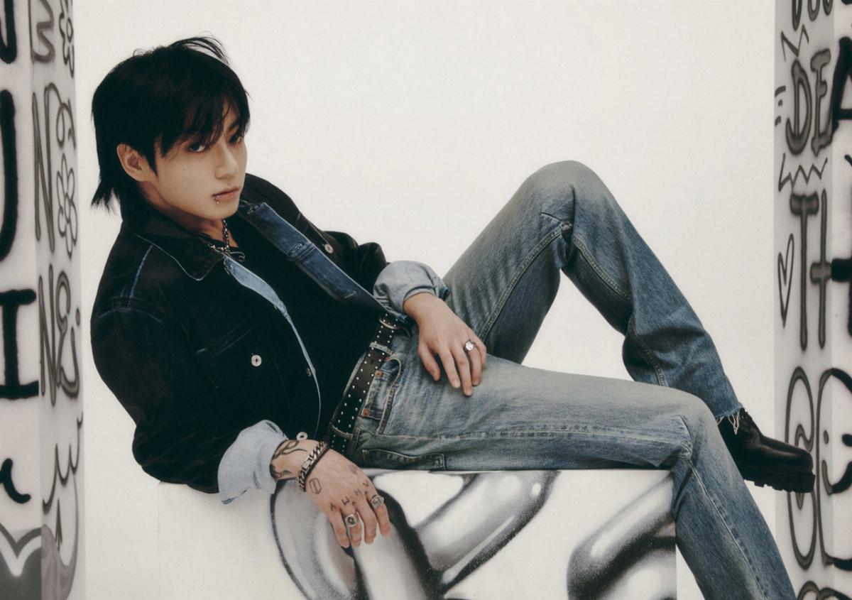 방탄소년단 정국 'GOLDEN', 스포티파이 글로벌 차트 152주 진입..亞솔로 앨범 최초