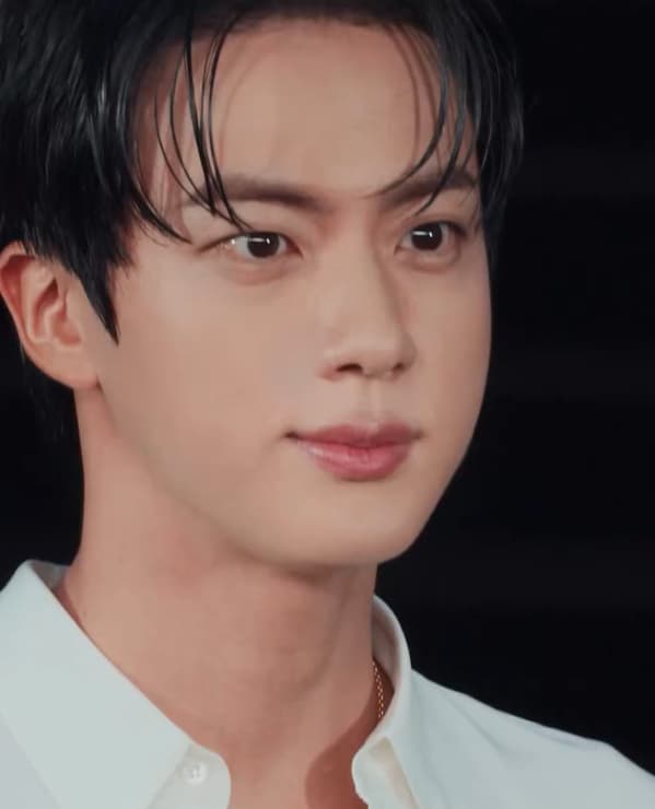 '메인 캐릭터' 방탄소년단 진, 구찌와 막강 시너지..밀라노 패션위크 기간 소셜 미디어에 가장 많이 언급된 셀럽 1위