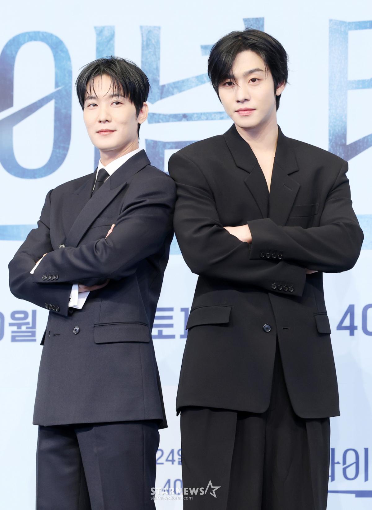 배우 장률, 안효섭이 22일 서울 구로구 더 링크 호텔에서 진행된 JTBC 토일 드라마 '파이널 테이블' 제작발표회에 참석해 포즈를 취하고 있다. /2026.10.22 /사진=김휘선 hwijpg@