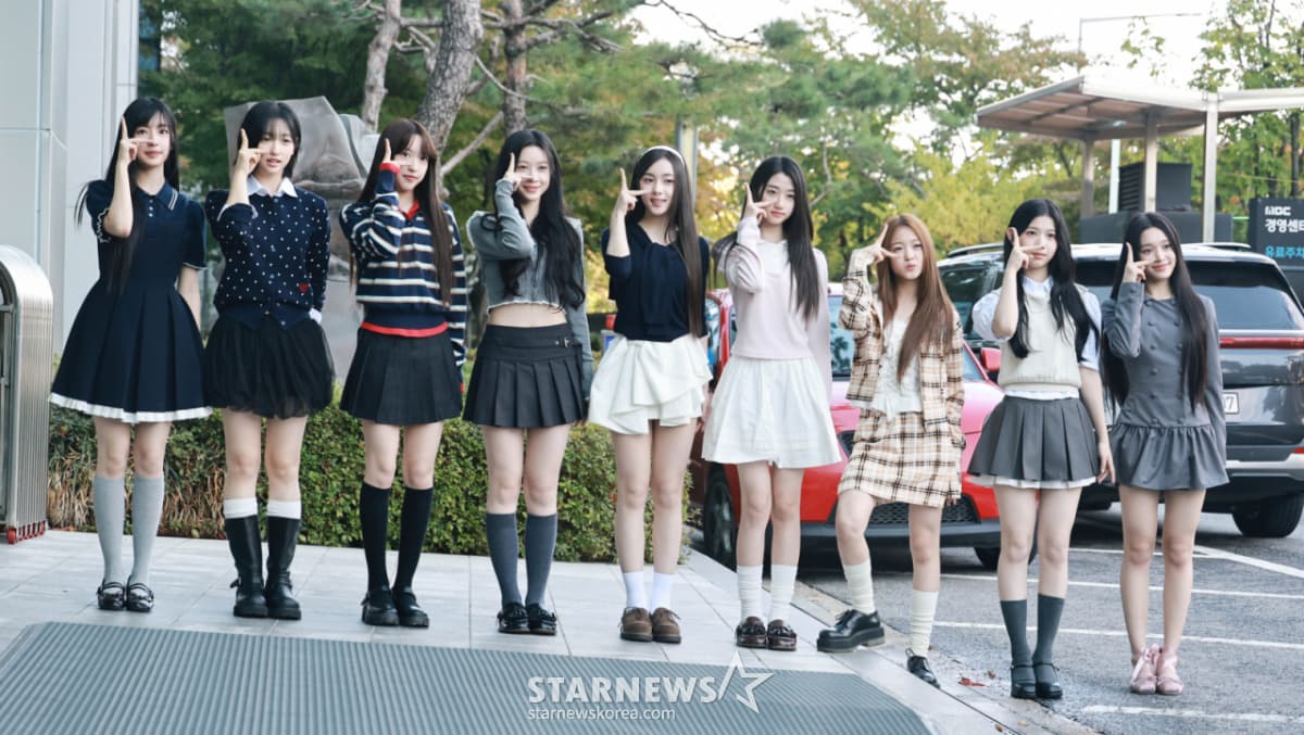 그룹 A2O LITE(에이투오라이트) 라다, 보라, 시리, 영, 오아, 아윤, 아이찡, 메르시, 히메키가 MBC라디오 '정오의 희망곡 김신영입니다' 출연 차 21일 오우 서울 마포구 상암 MBC본사에 도착하고 있다. 2026.10.21 /사진=임성균 tjdrbs23@