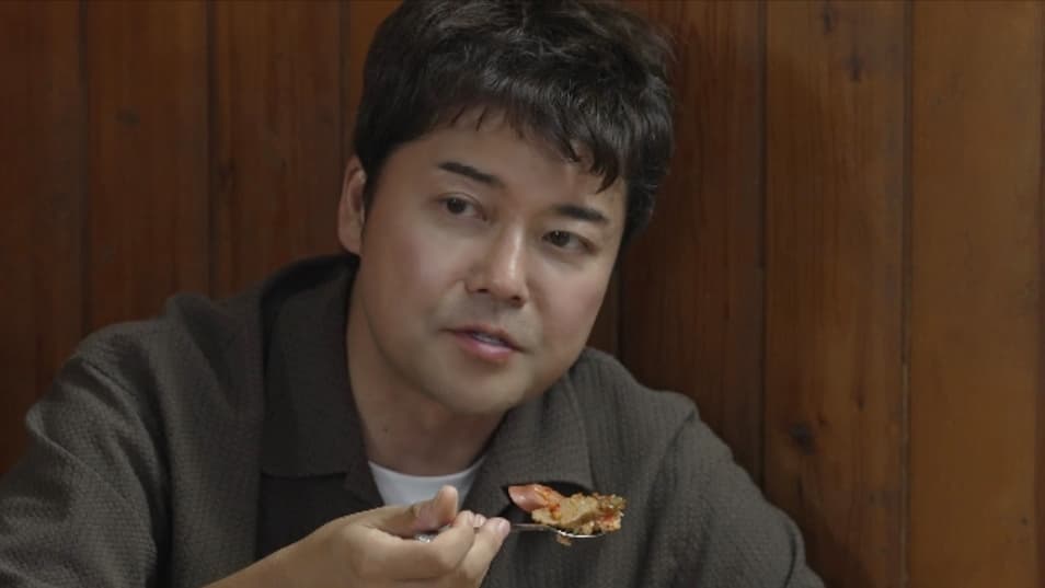 "정말 귀해..눈물 나" 전현무, 부대찌개 먹방 중 울컥 [전현무계획4]