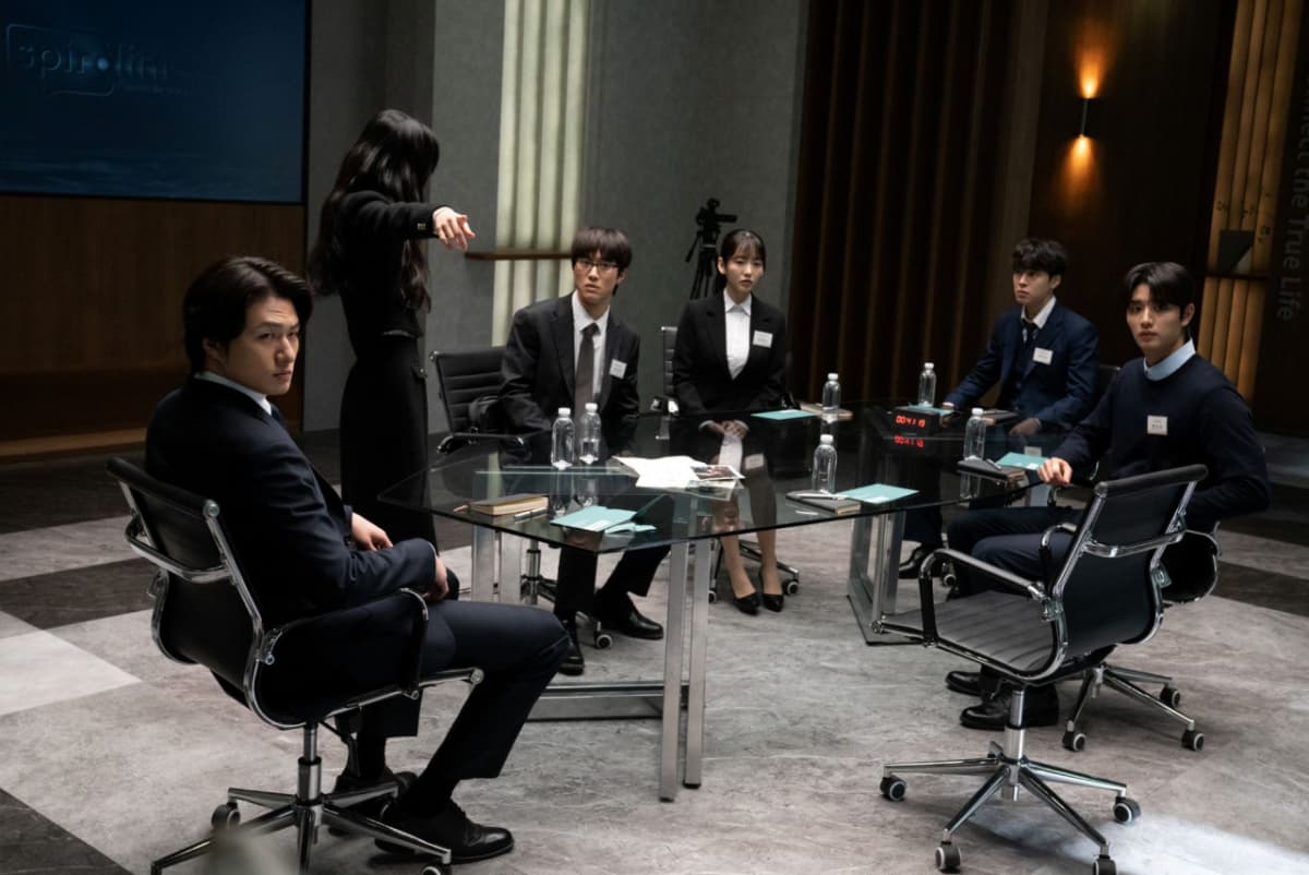 [리뷰] 라이징 스타 뭉친 '최종면접', 흥미로운 시작과 허무한 끝