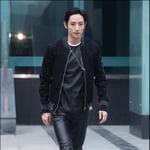 1번째 이미지