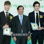 1번째 이미지