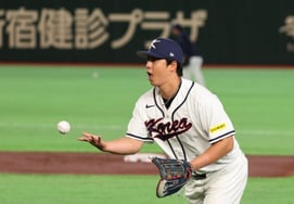 李顺哲,面对"307亿贵重身体"卢时焕,"在击球位上看起来想法太多→看起来有些着急"