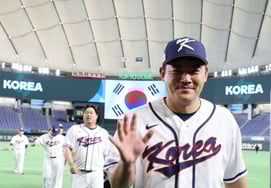 [Photo] Please look forward to the veteran fighting spirit!' No-gyeong is a Noh Kyung-eun.