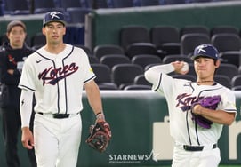 [フォト] '3塁の主は誰？'