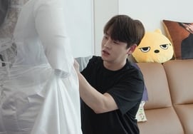 "Oppa sẽ kết hôn à?"..Park Seo Jin chế tác bộ váy cưới đáng ngờ [người đàn ông làm việc nhà]