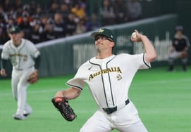 [Chụp ảnh] Không để mất điểm trong 3 hiệp Úc Wells