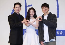 『シャイニング』をぜひ応援してください！ [★写真]