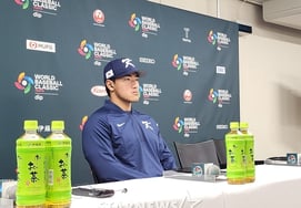 Ahn Hyun Min cảm kích trước 'Quân nhân 3 năm → vận động viên đánh bóng số 4 trường đại học quốc gia'