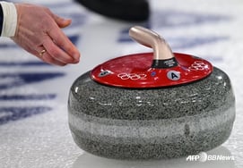 Tên trộm cầm viên đá '15 triệu won' bỏ chạy là ai? "Đây là phiên bản giới hạn với 128 viên đá trên toàn thế giới"... Chỉ trích 'thiếu an ninh' của Thế vận hội Paralympic Malano