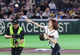 [Фото] Впервые в Токио Доум Сигу, Венди 'верует в победу над Чехией!'