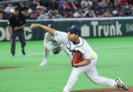 [Фото] Стартовый бросок против Чехии, Со Мён Джун